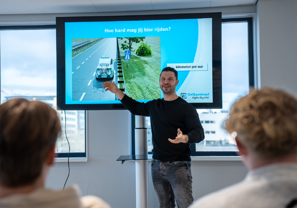 Auto Theoriecursus Breda Les Klassikaal