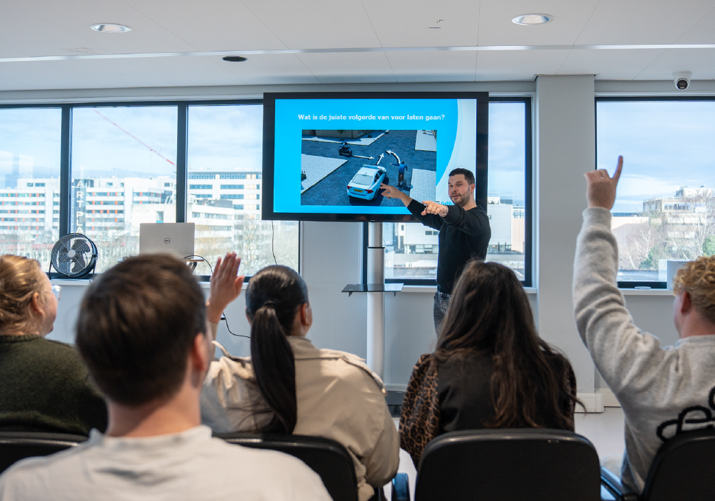 Arnhem Scooter Theorie Cursus Klassikaal Les 1 Dag